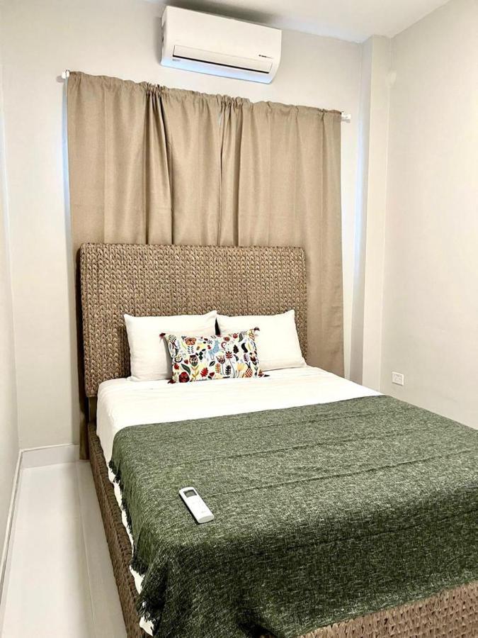 Luxurious Beachside 3-Br Apt San Juan Esterno foto