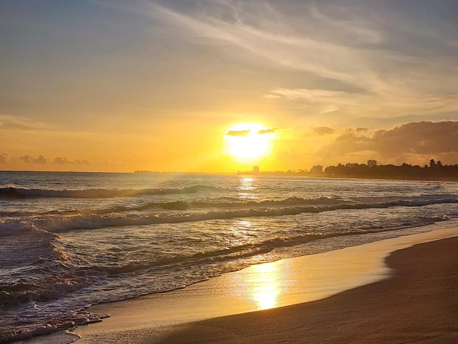 Luxurious Beachside 3-Br Apt San Juan Esterno foto